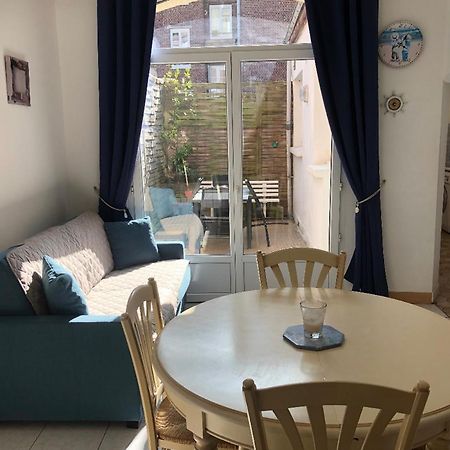 Appartement Avec Cour A 50M De La Plage Mers-les-Bains Dış mekan fotoğraf